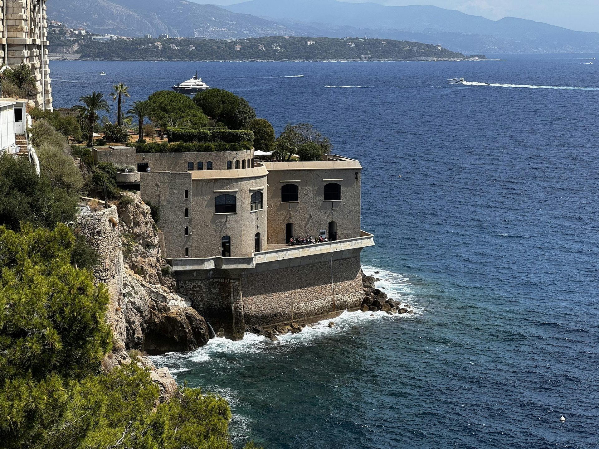 Clifftop residence over the Mediterranean